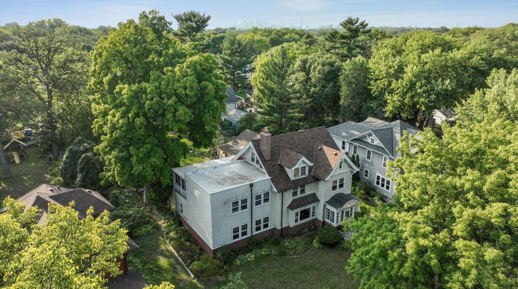 145 Amherst Street 59