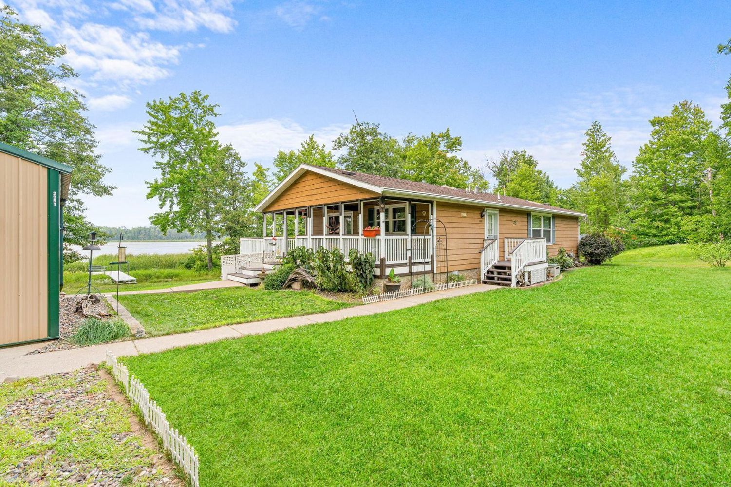 2951 Pomroy Beach Drive 2