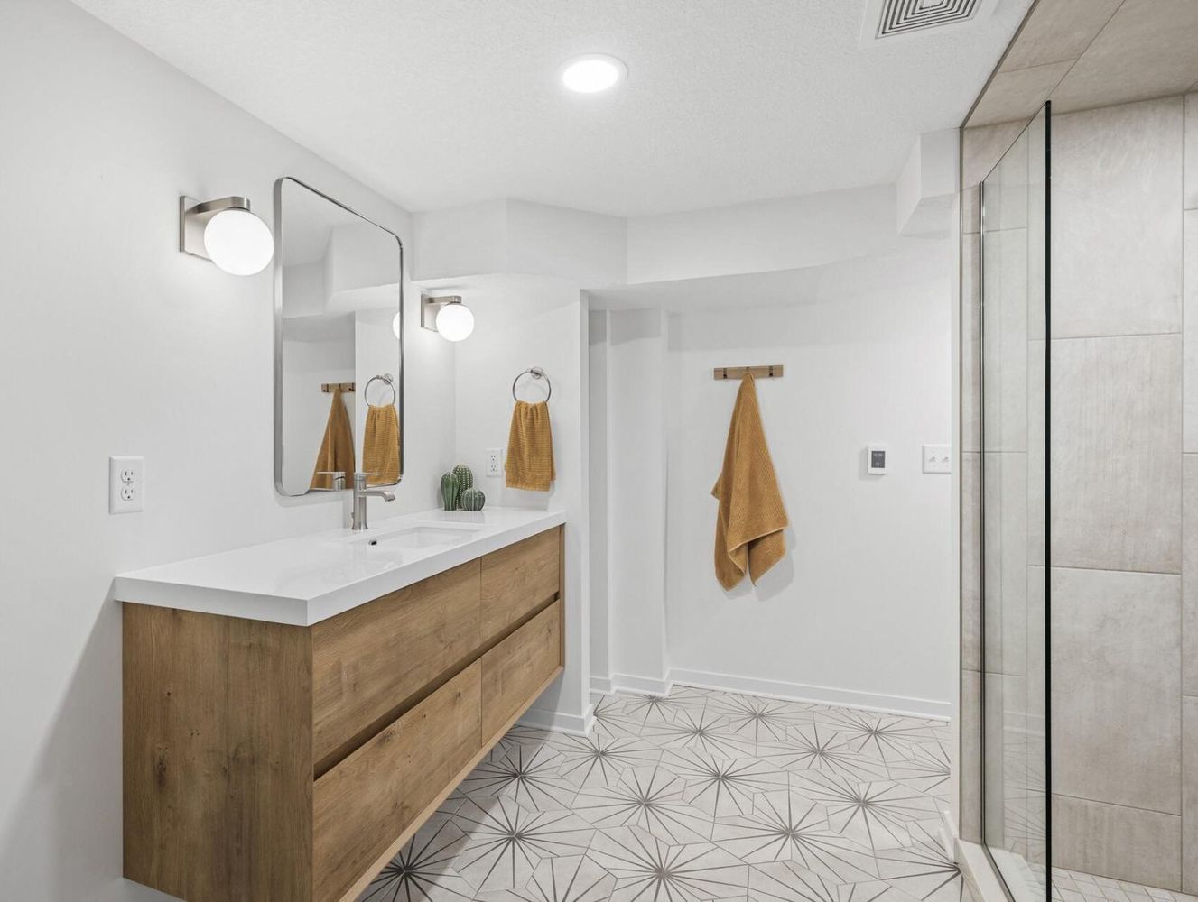 4157 42nd Avenue S 32