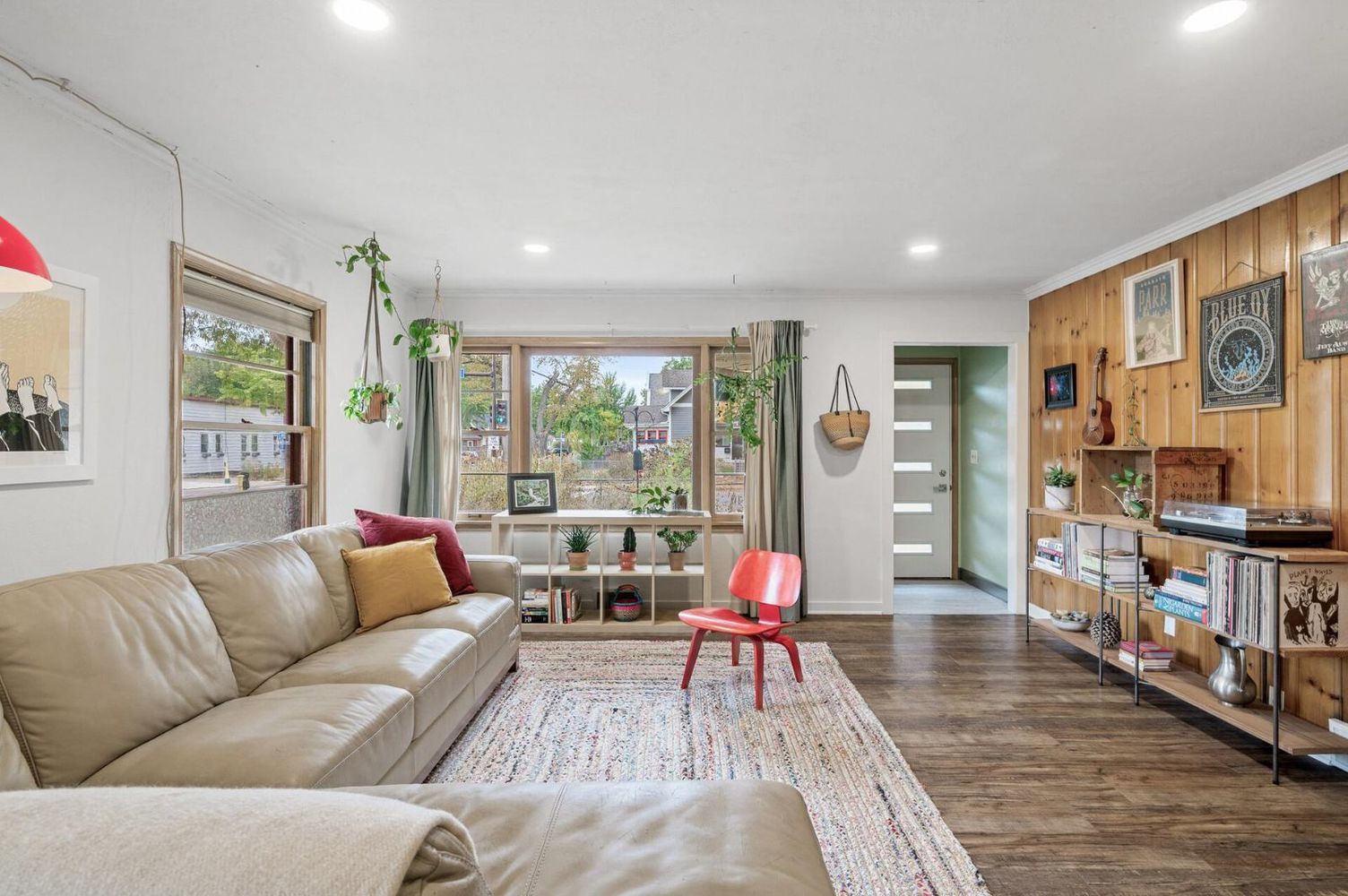 4157 42nd Avenue S 4