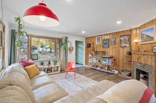 4157 42nd Avenue S 5