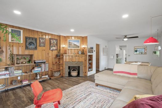 4157 42nd Avenue S 8