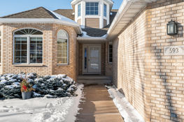 04_593_Terrace_Courte4_mls