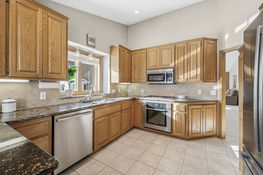 11_593_Terrace_Courte11_mls