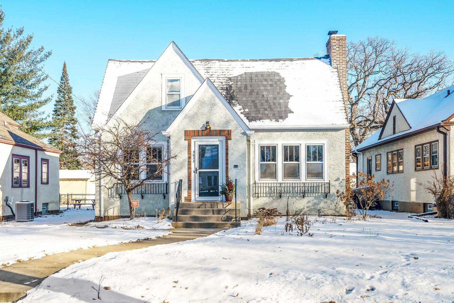 3633-44th-Front-Good-2025