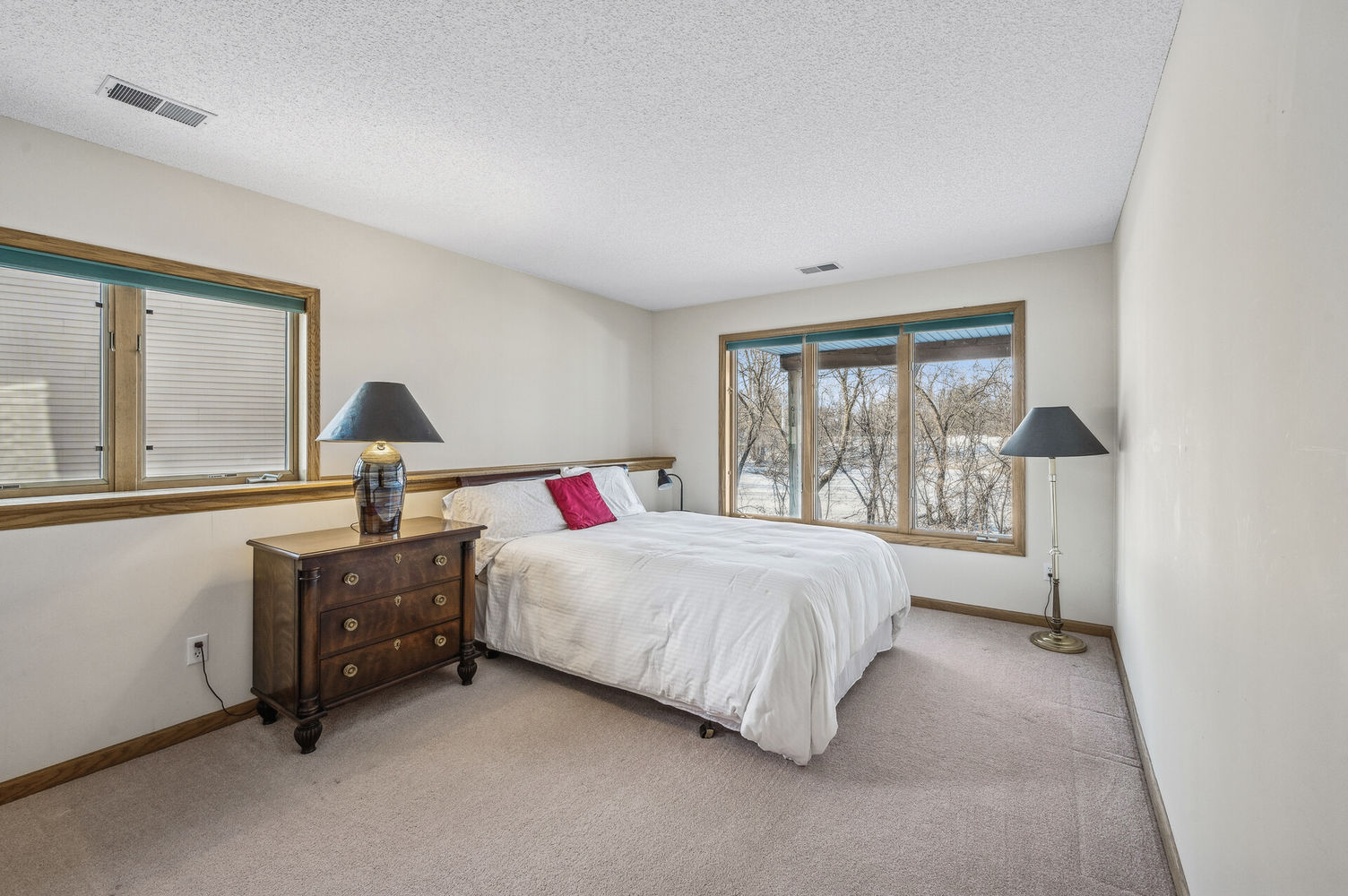 45_593_Terrace_Courte45_mls