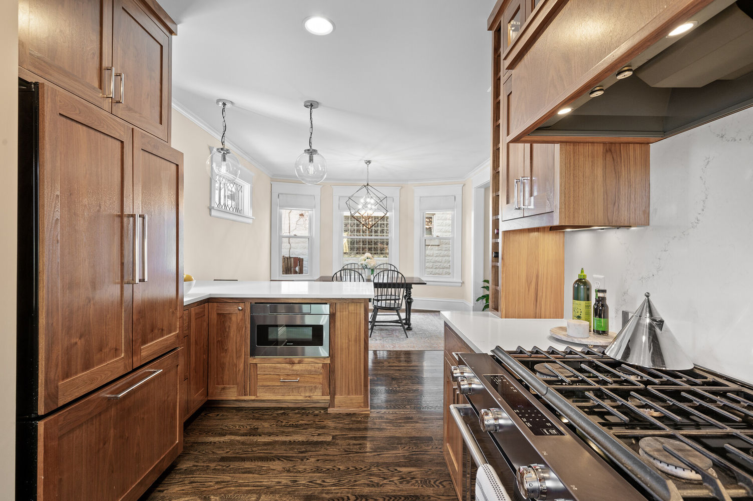 18_3233_Holmes18_mls