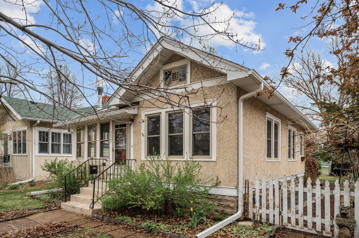 02_3609_34th_Ave_S2_mls