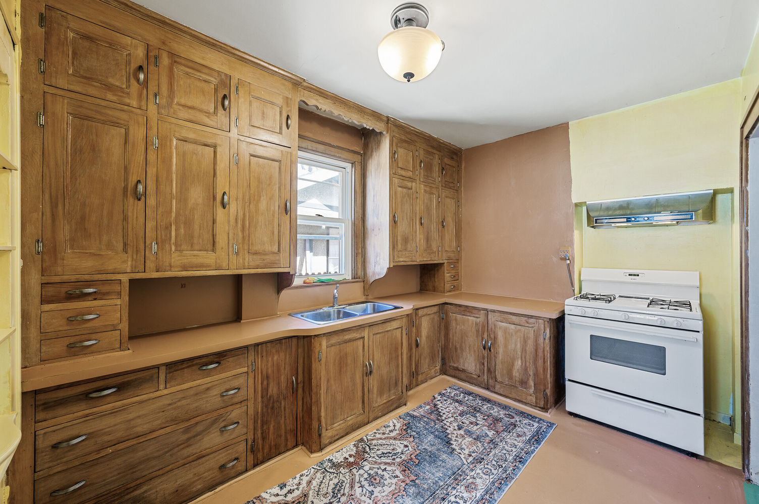 10_4532_43rd_Ave_S10_mls