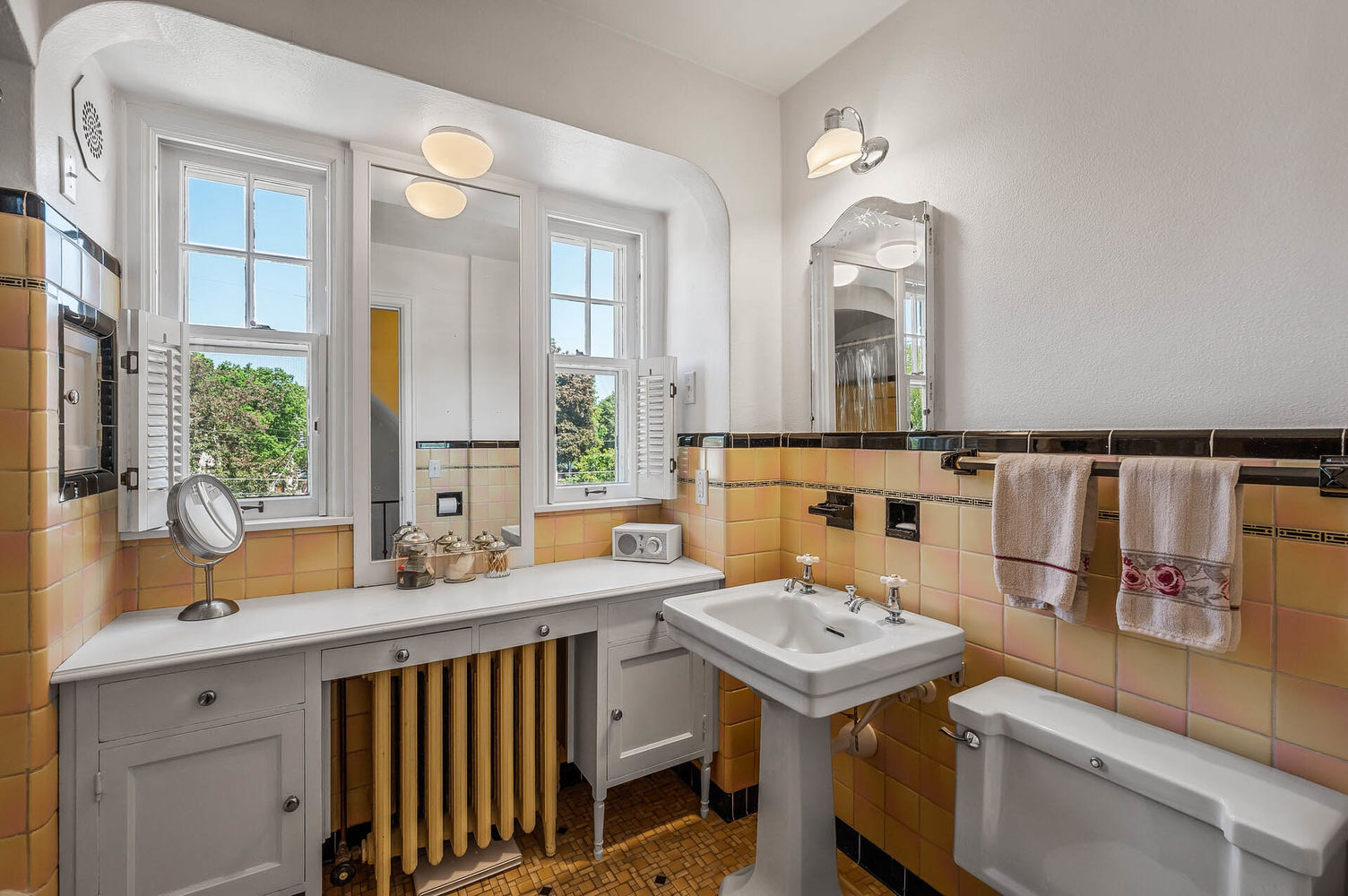 30_1651_Highland30_mls