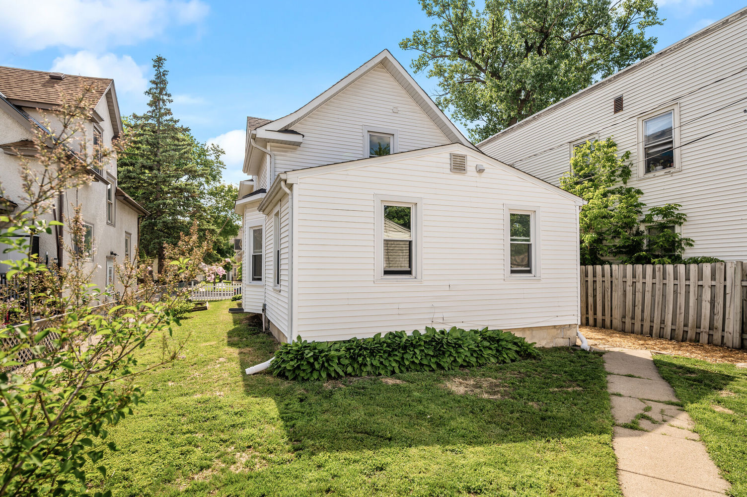 46_3545_Minnehaha46_mls