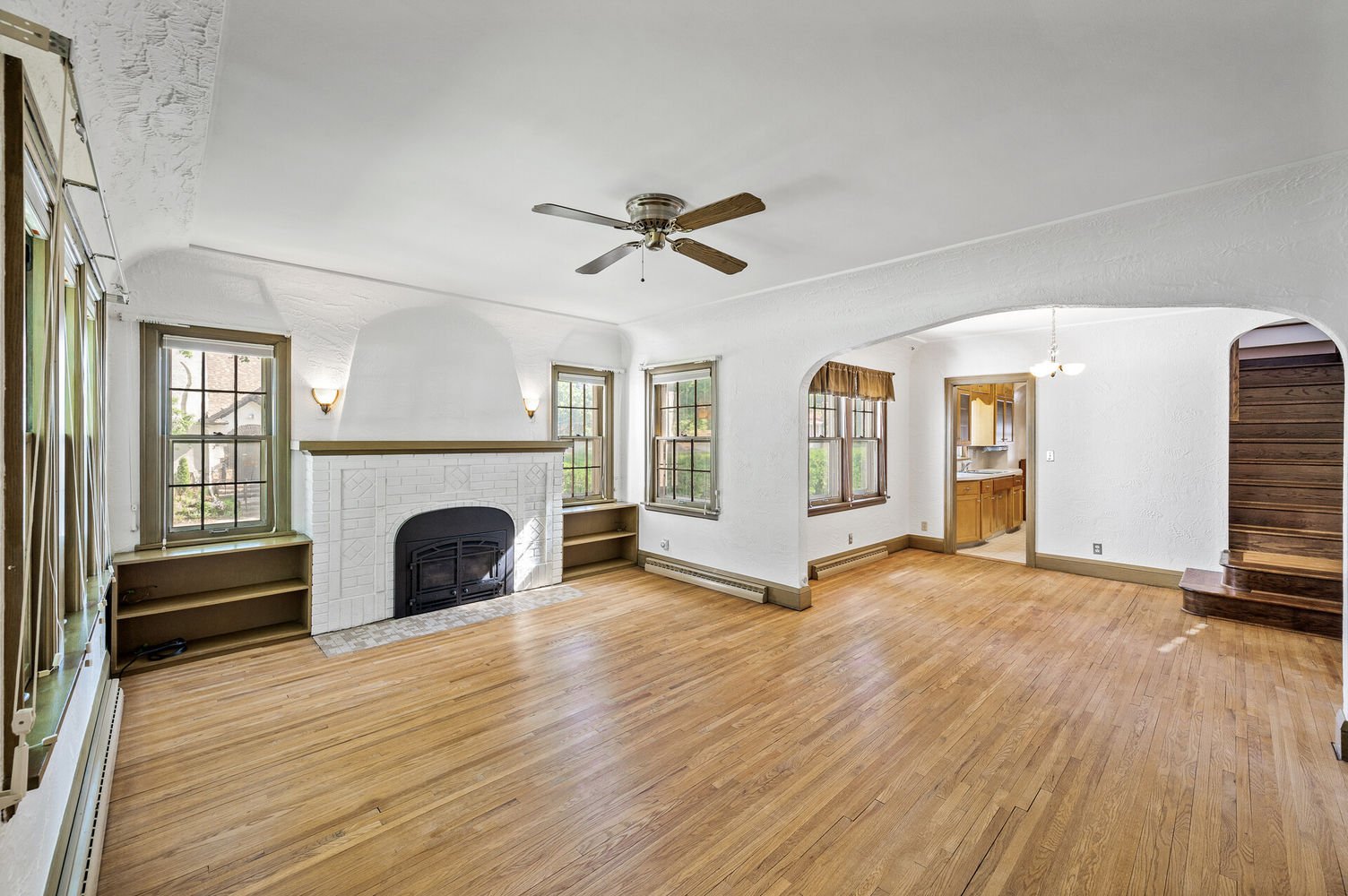 07_3701_45th_ave_s7_mls