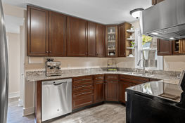 09_3509_43rd_Ave_S9_mls