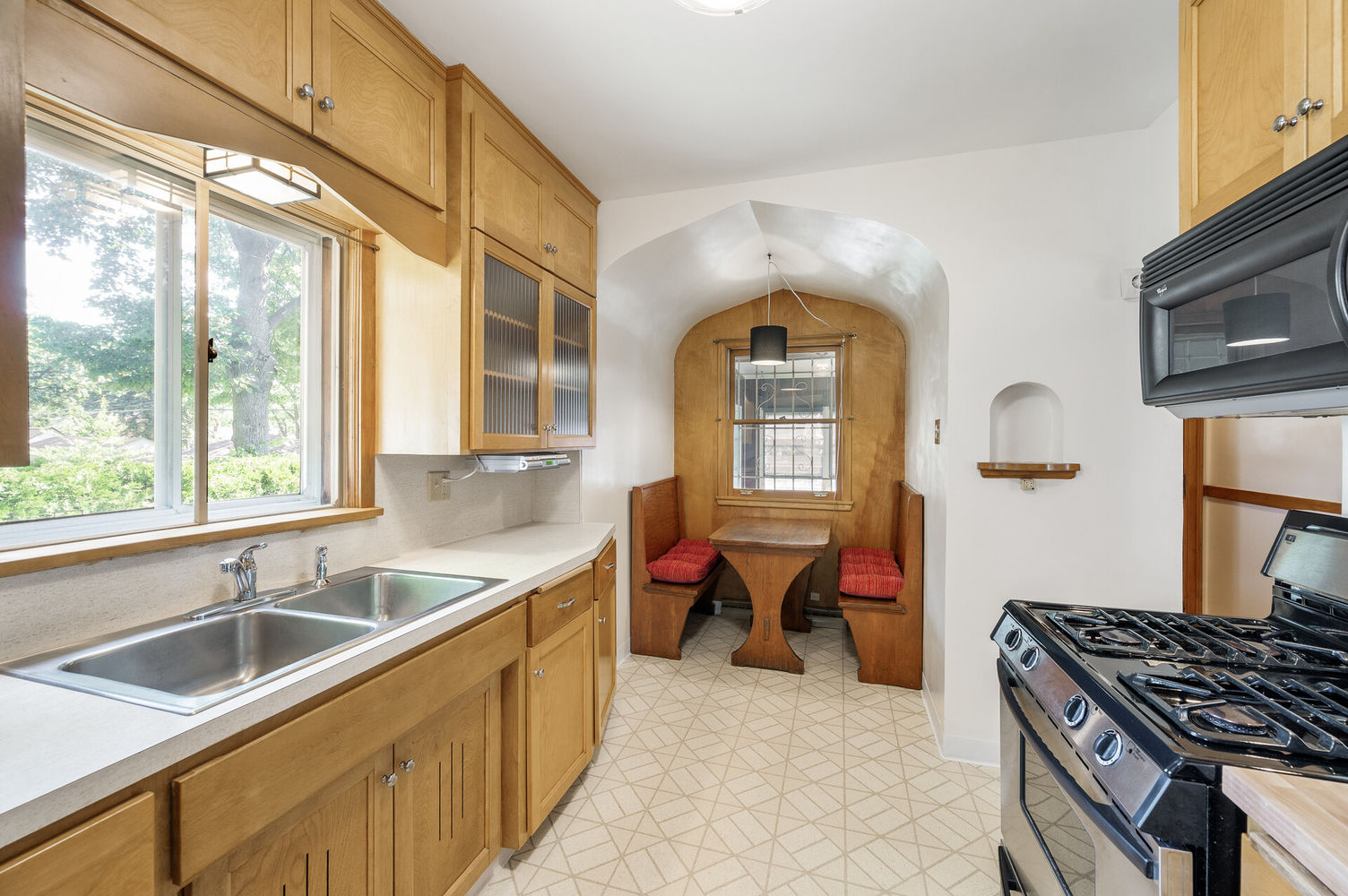 20_3701_45th_ave_s20_mls