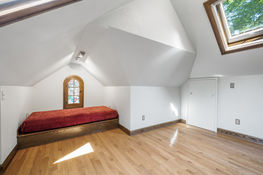 31_3701_45th_ave_s31_mls