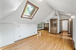 32_3701_45th_ave_s32_mls