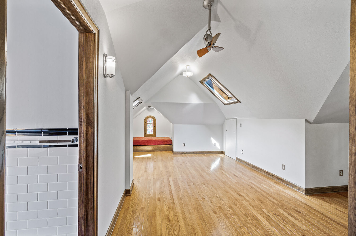 34_3701_45th_ave_s34_mls