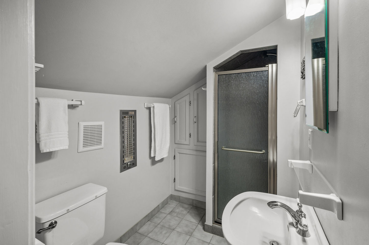 37_3632_44th_Ave_S27_mls