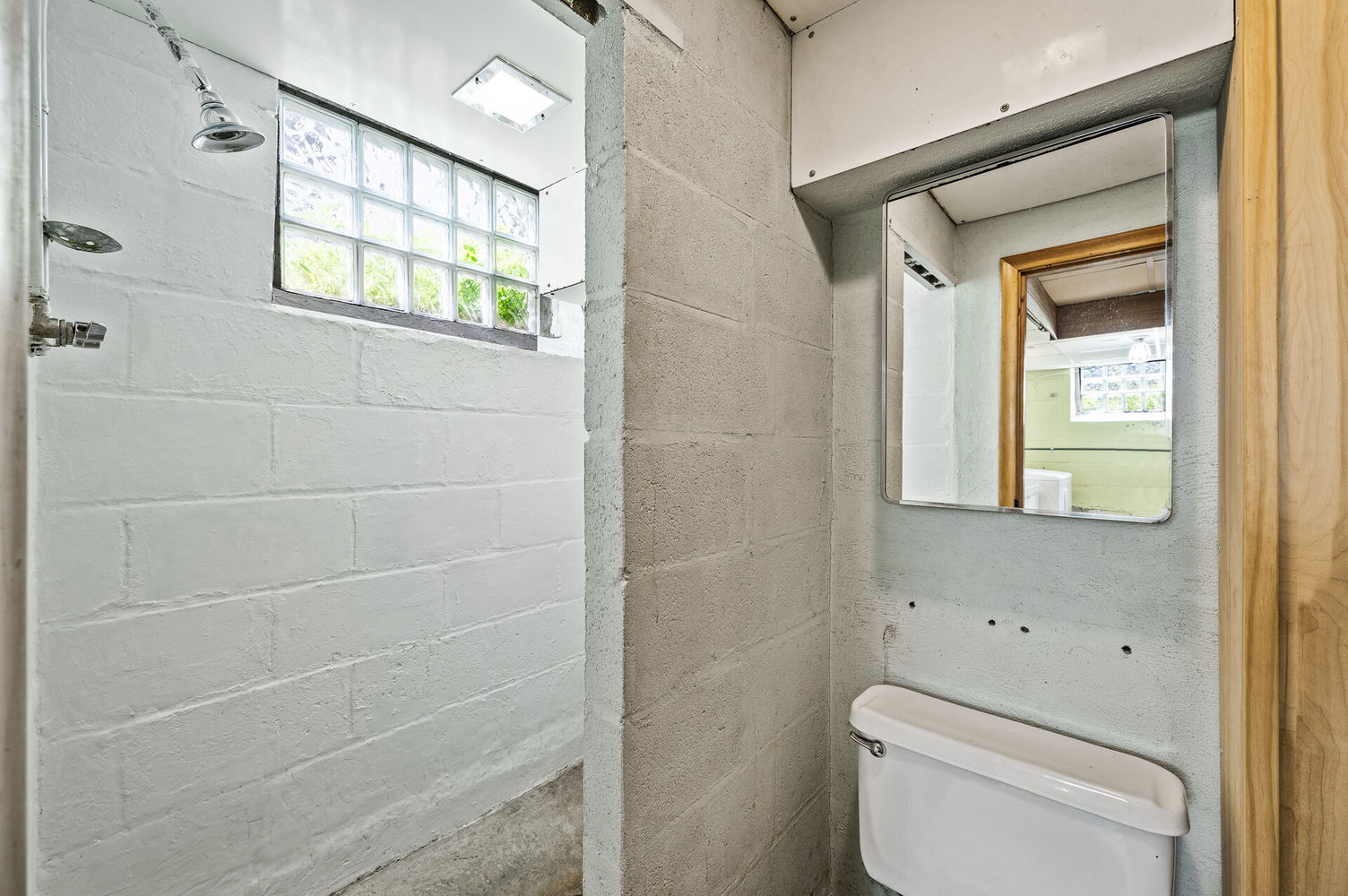 39_3701_45th_ave_s39_mls