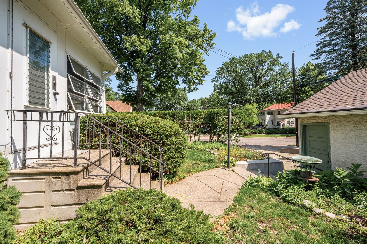 47_3701_45th_ave_s47_mls