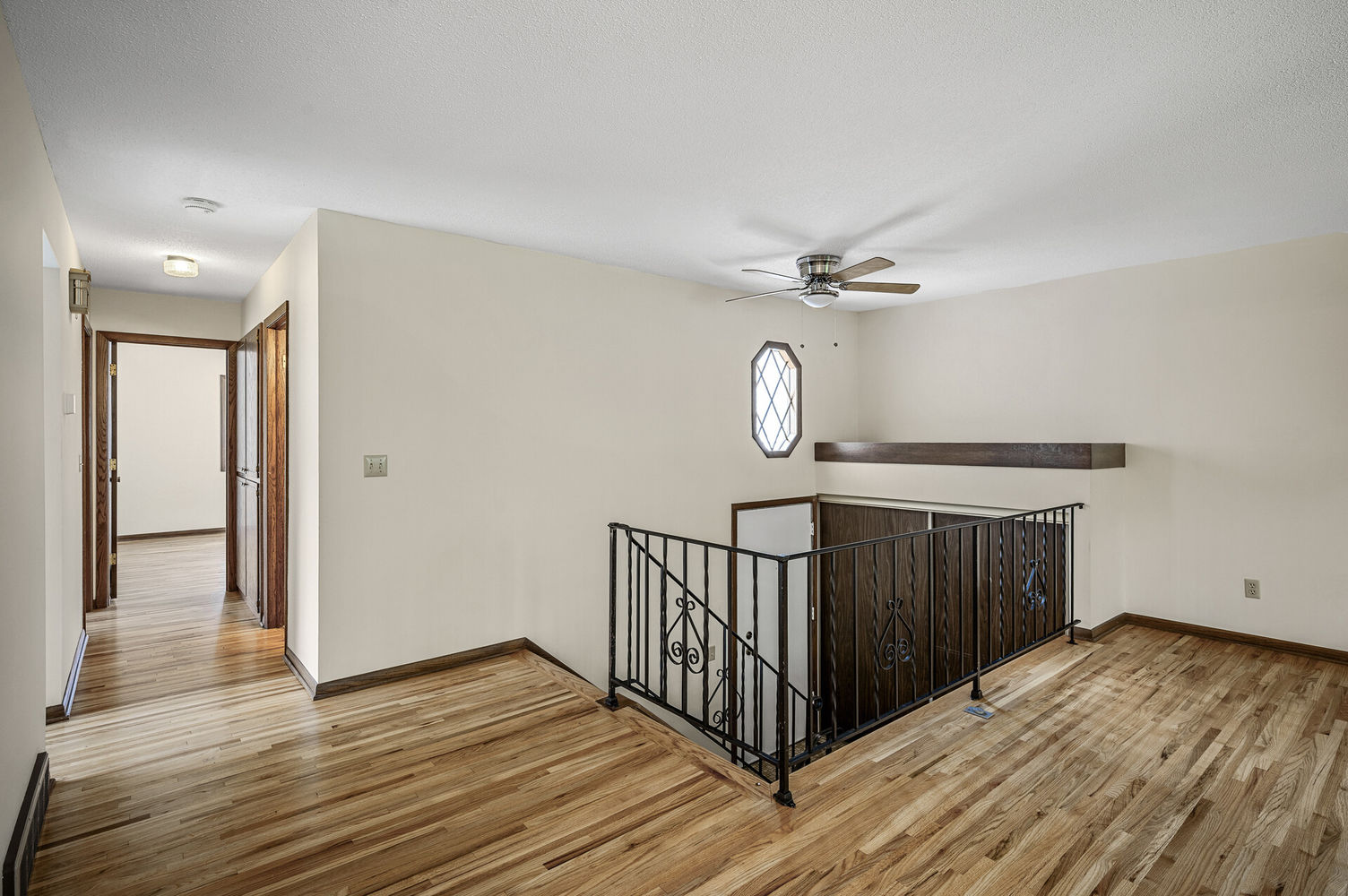 03_4158_Shirlee_Lane_S3_mls