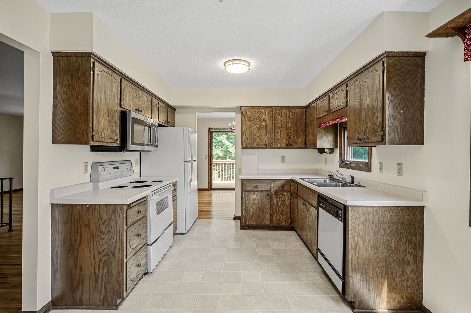 09_4158_Shirlee_Lane_S9_mls