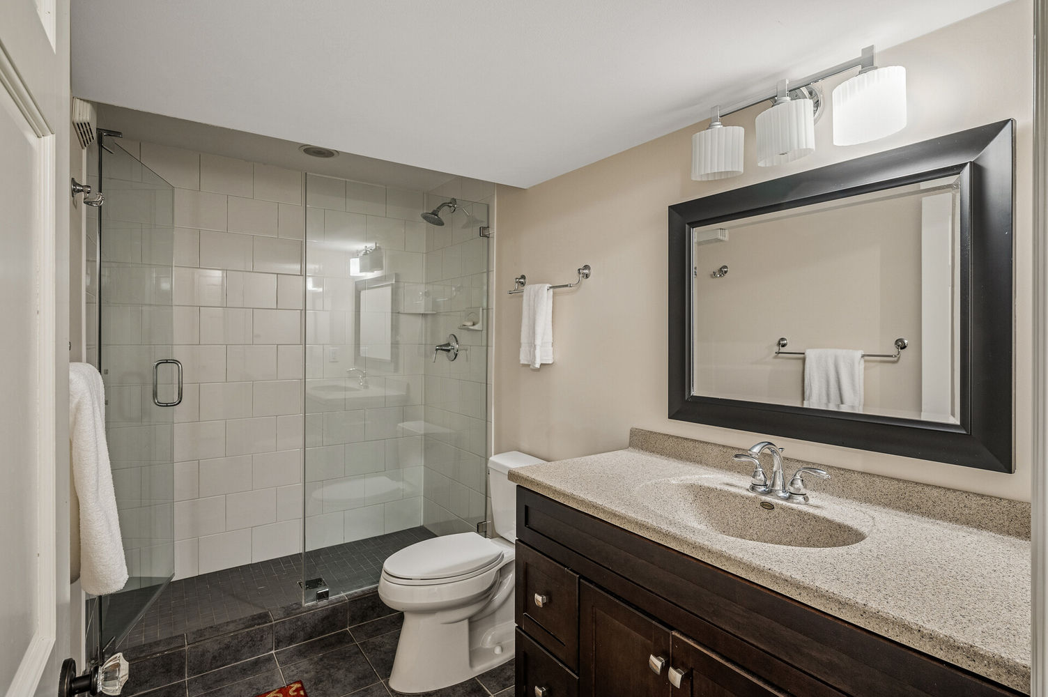 41_3712_Edmund_Blvd41_mls