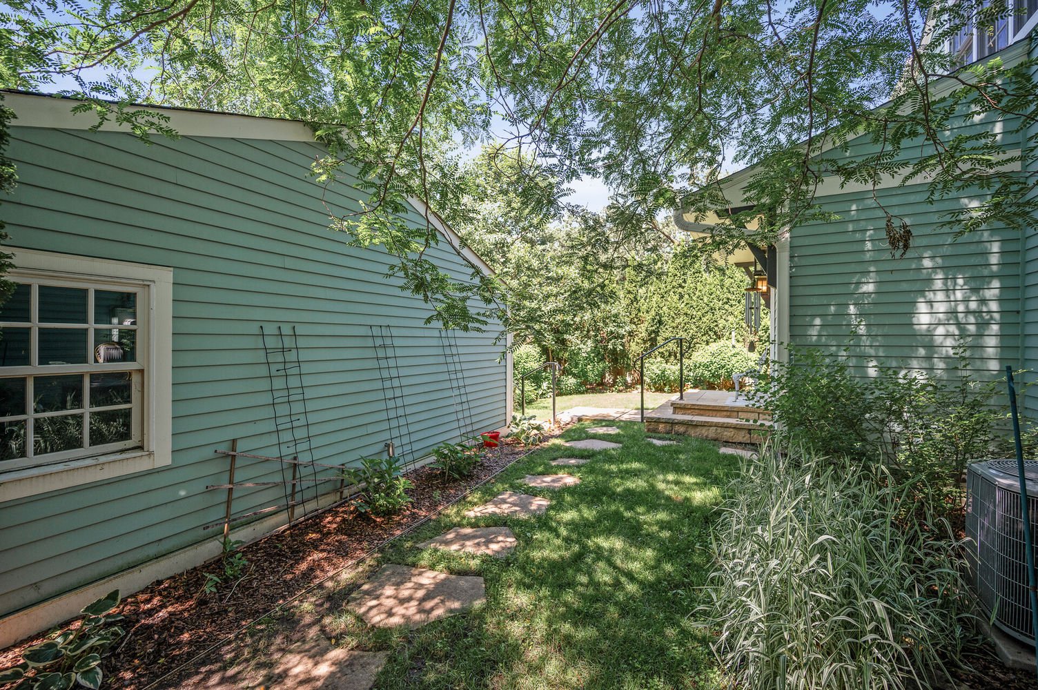 43_3712_Edmund_Blvd43_mls