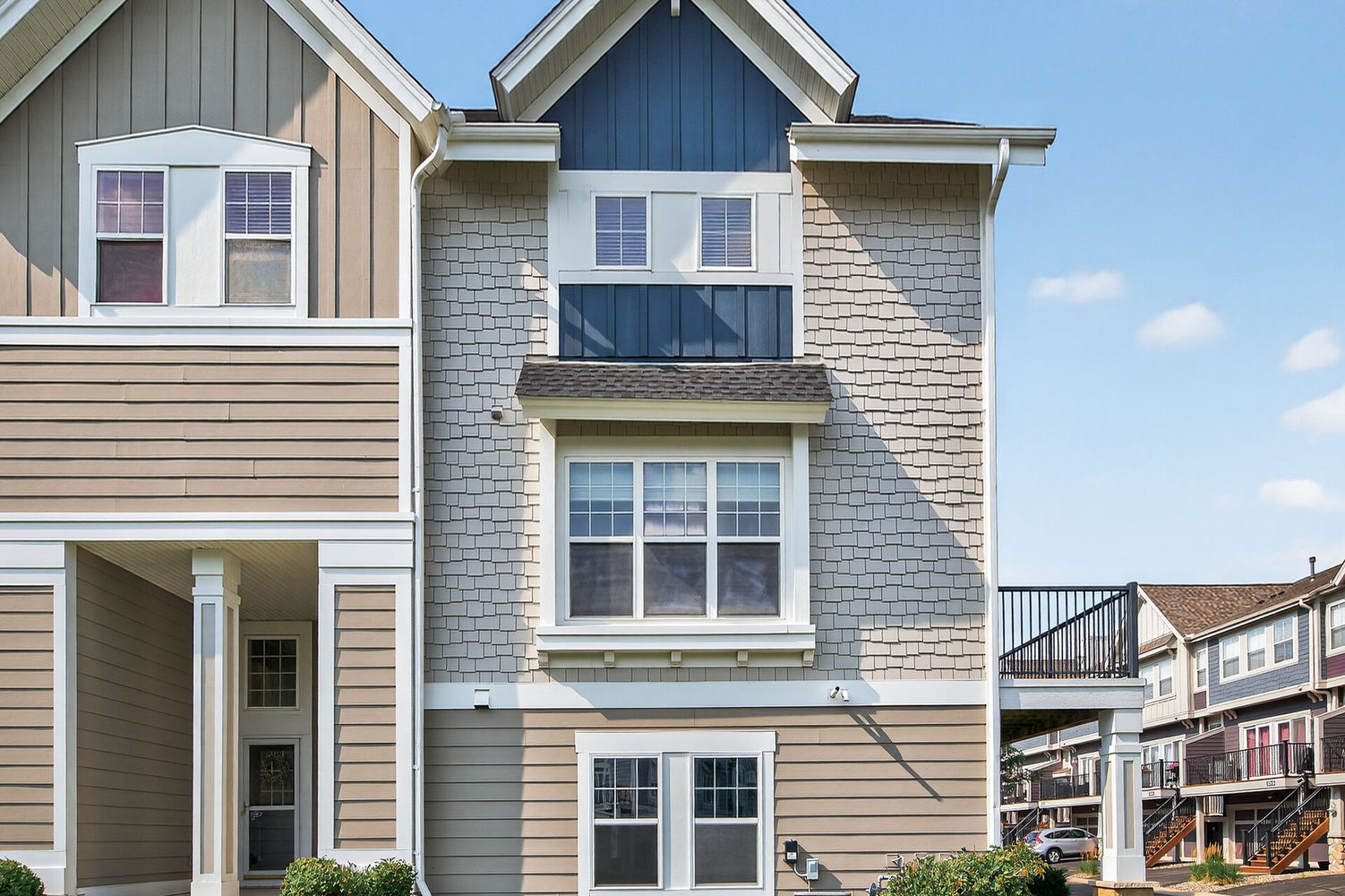 03_15533_Eagle_Shore3_mls