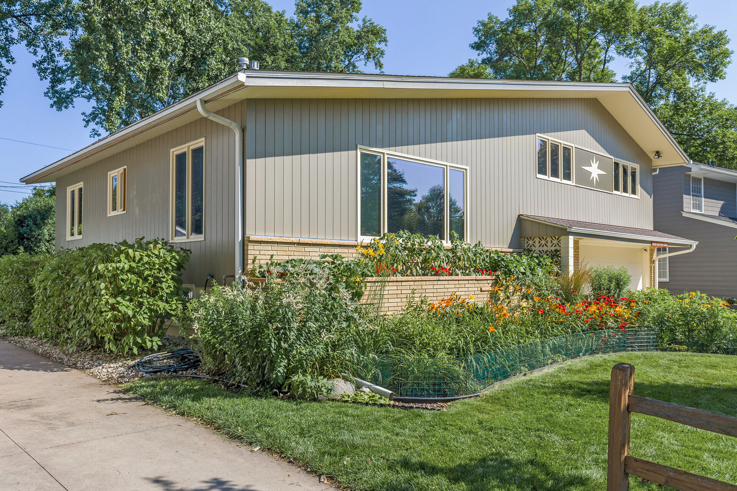 03_4830_Northrop_Drive3_mls