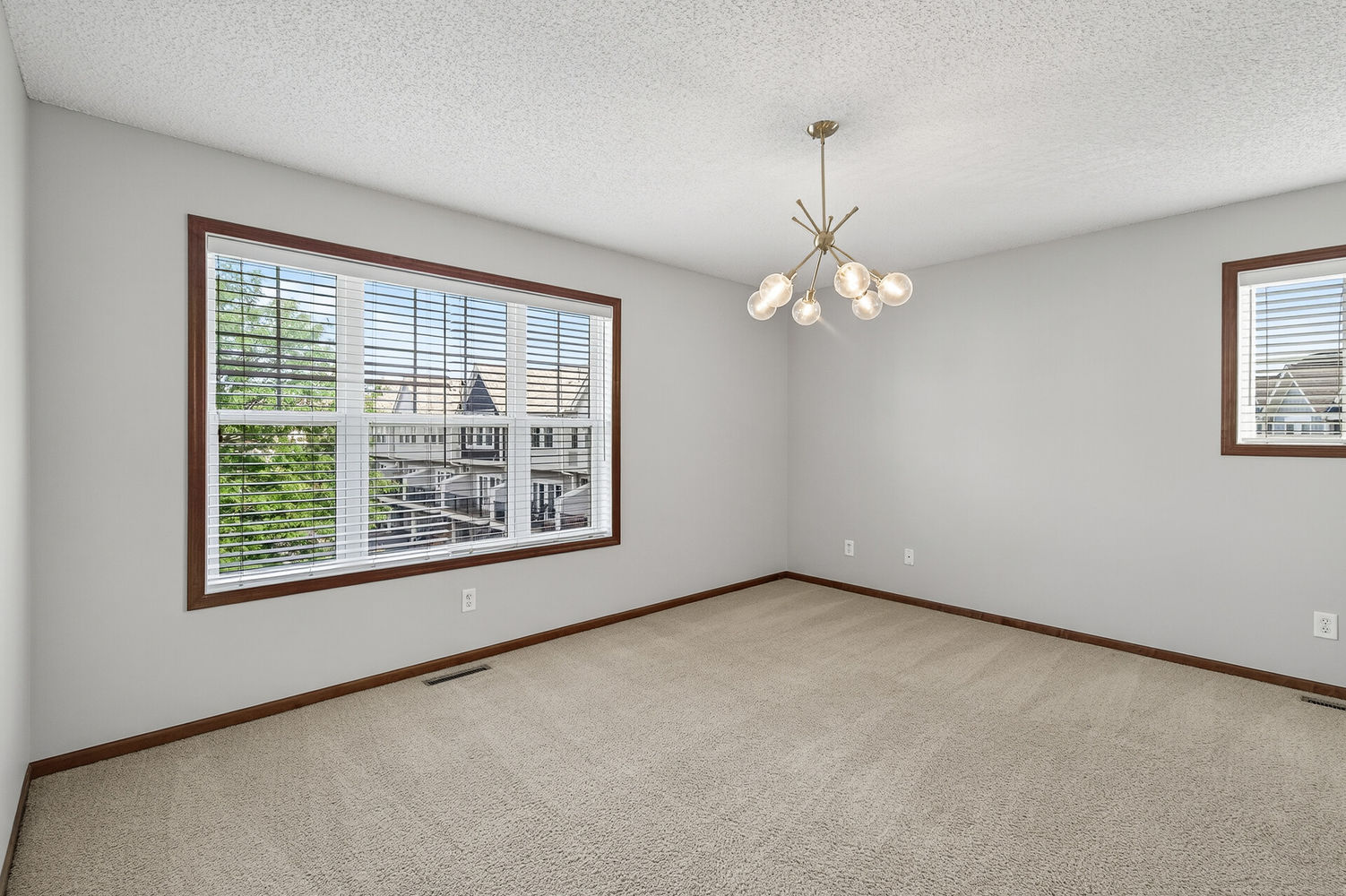 22_15533_Eagle_Shore22_mls