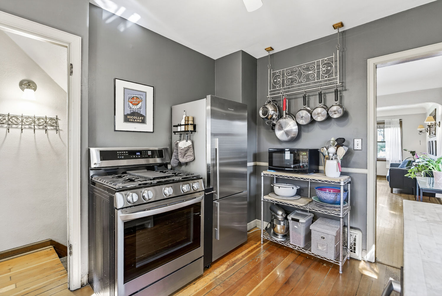 22_3904_44th_Ave_S22_mls