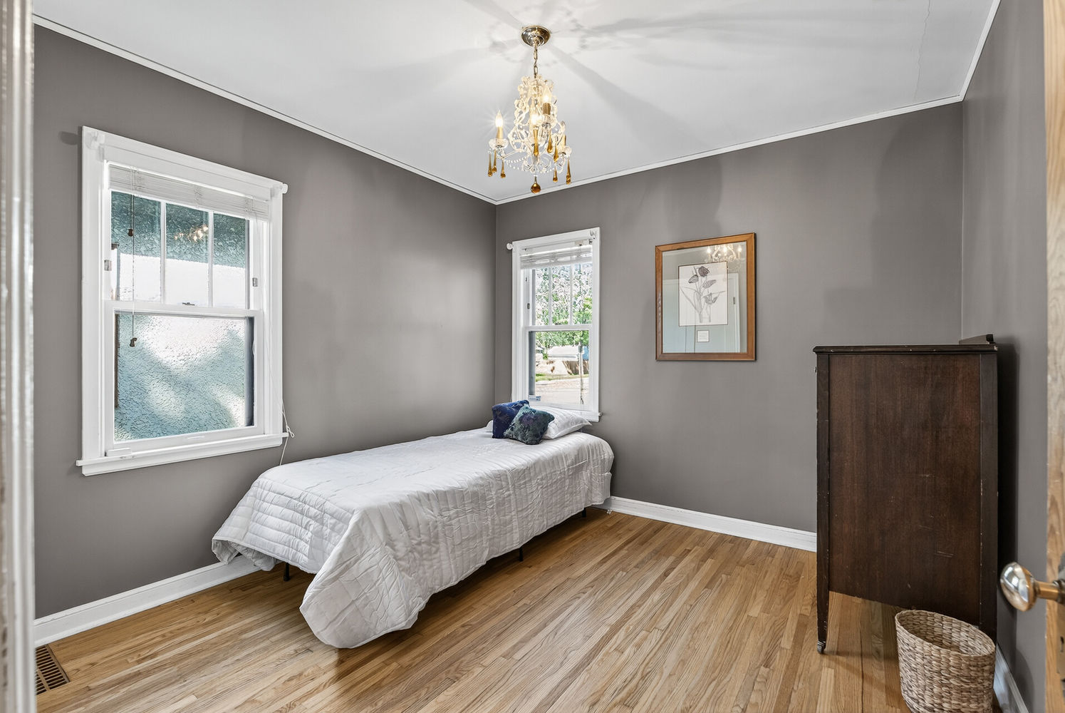 30_3904_44th_Ave_S30_mls