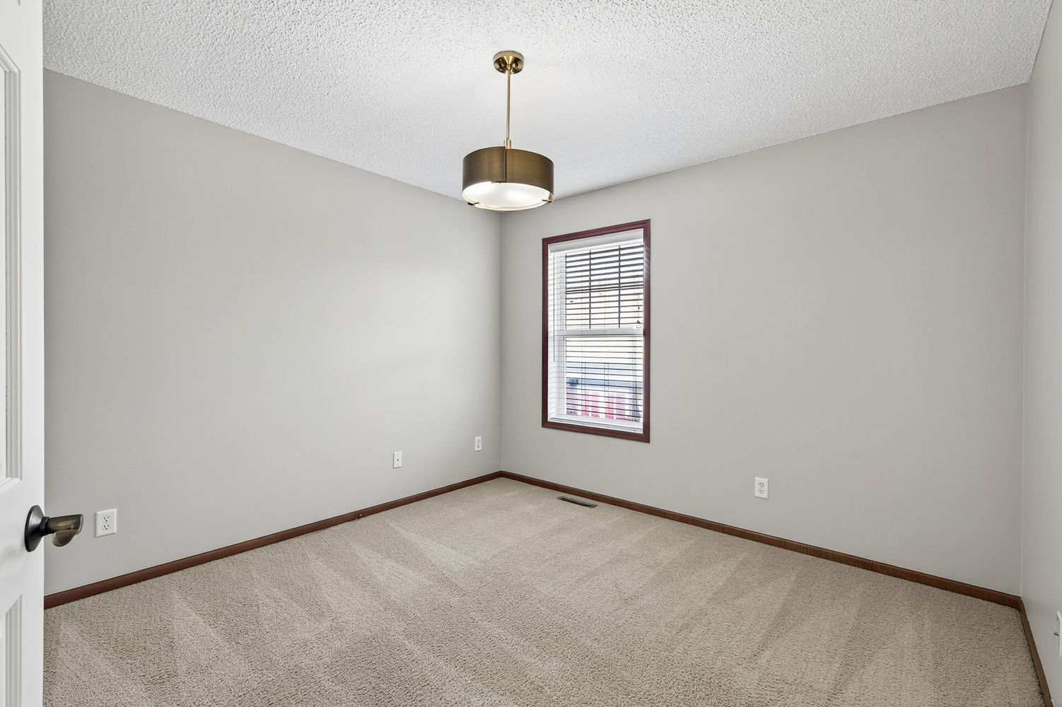 31_15533_Eagle_Shore31_mls