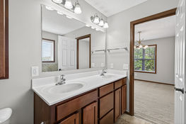 40_15533_Eagle_Shore40_mls