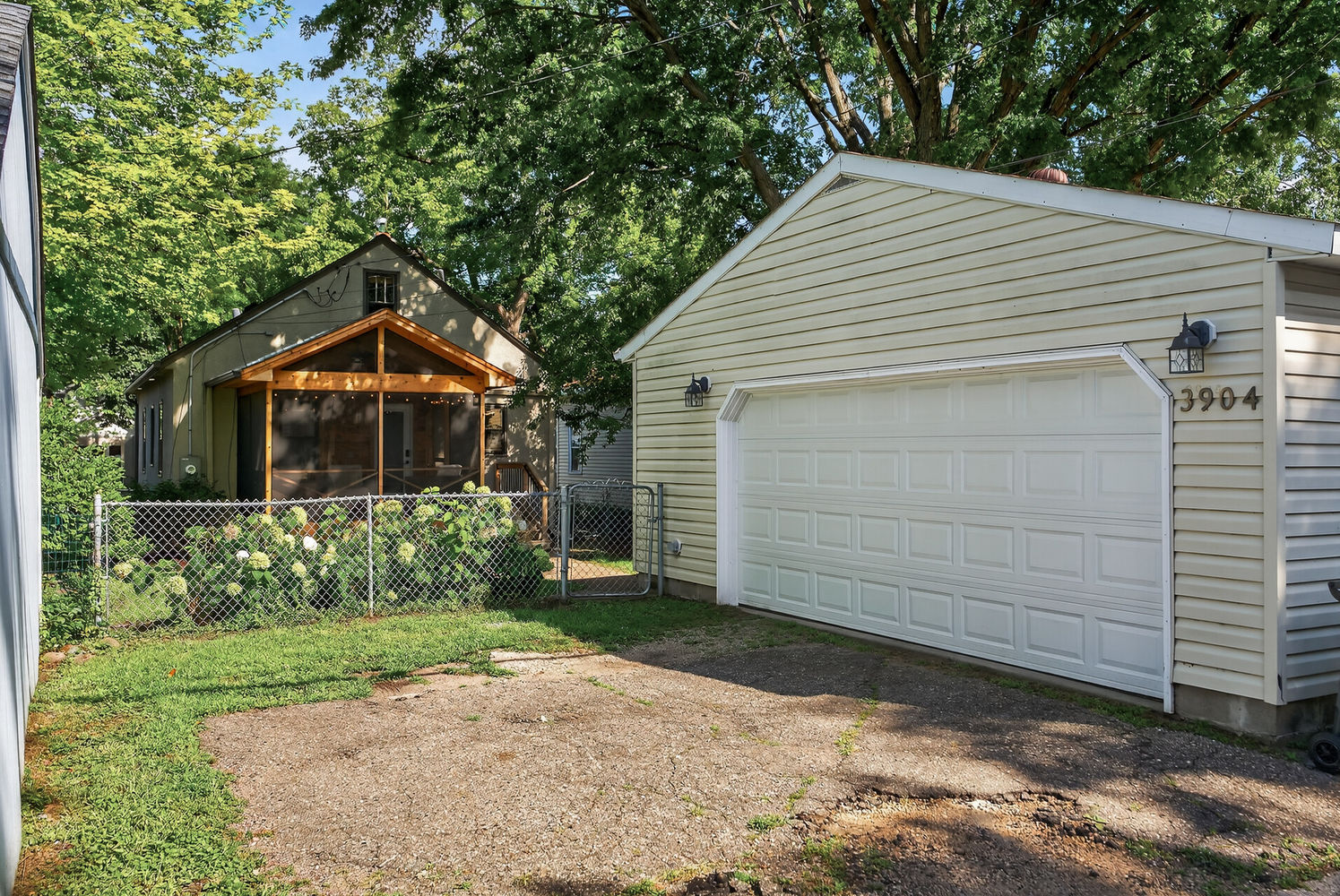 50_3904_44th_Ave_S50_mls