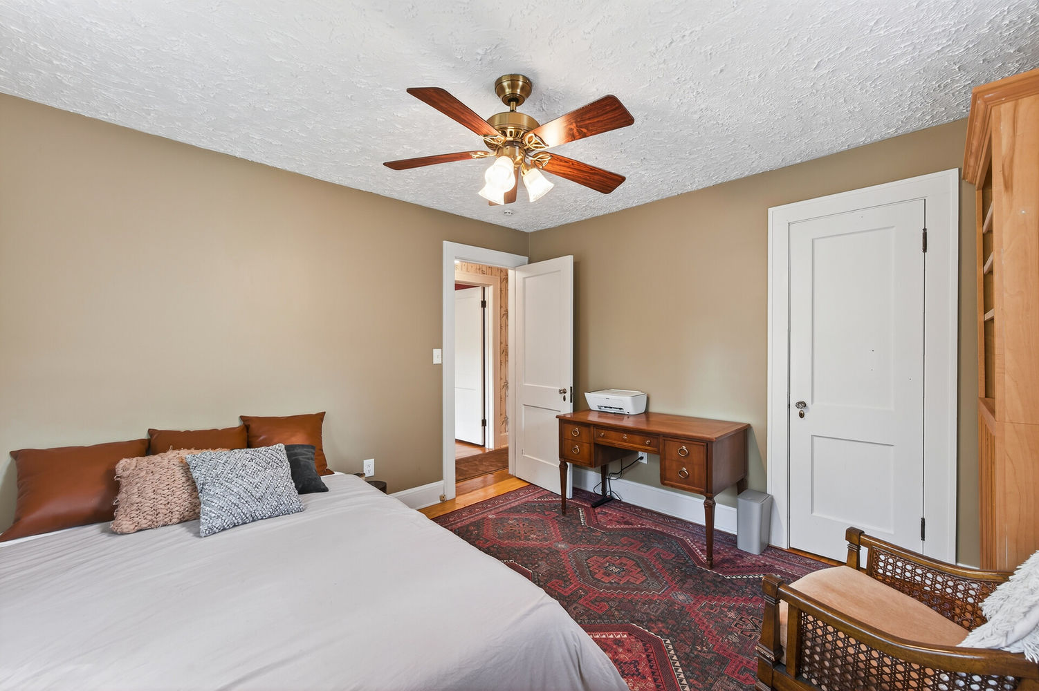 29_3038_35th_Ave_S29_mls