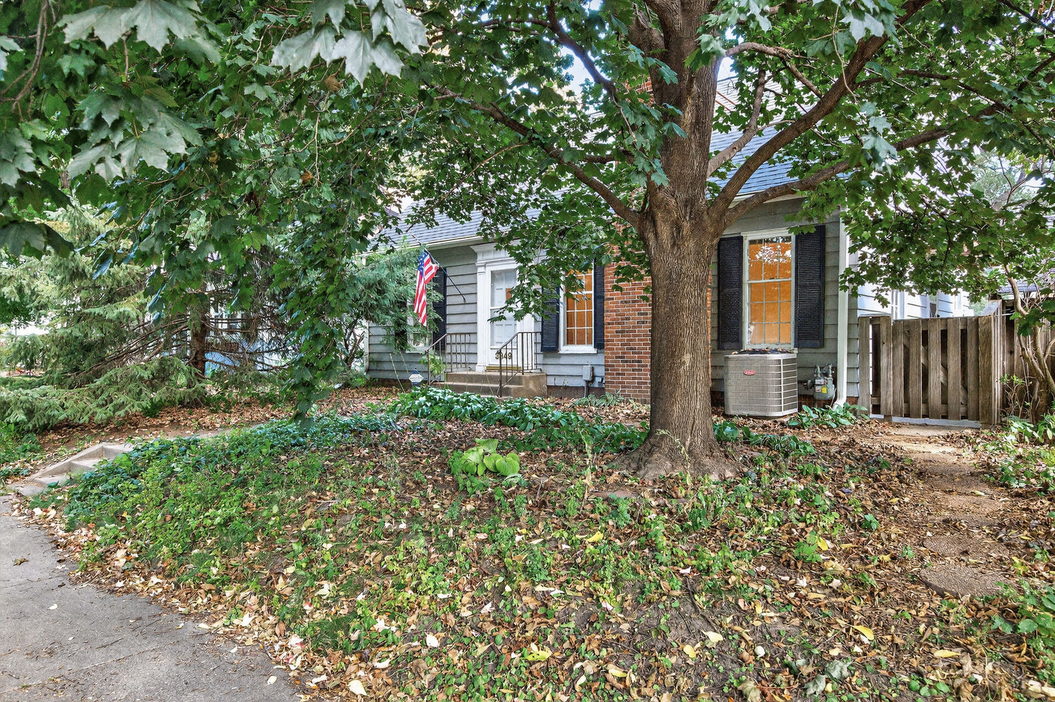 01_3349_45th_Ave_S1_mls