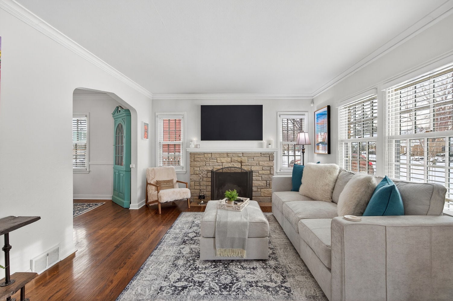 06_1885_Eleanor_Ave6_mls