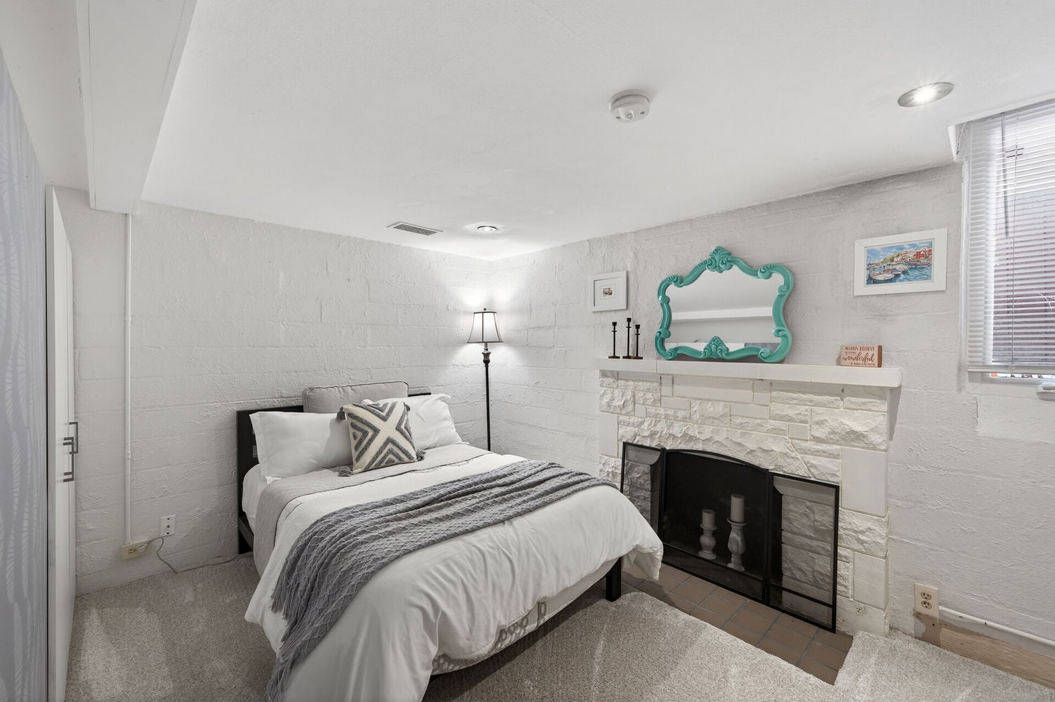 29_1885_Eleanor_Ave29_mls