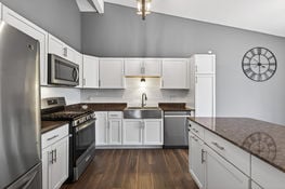 19_3809_Deercliff_Ct19_mls