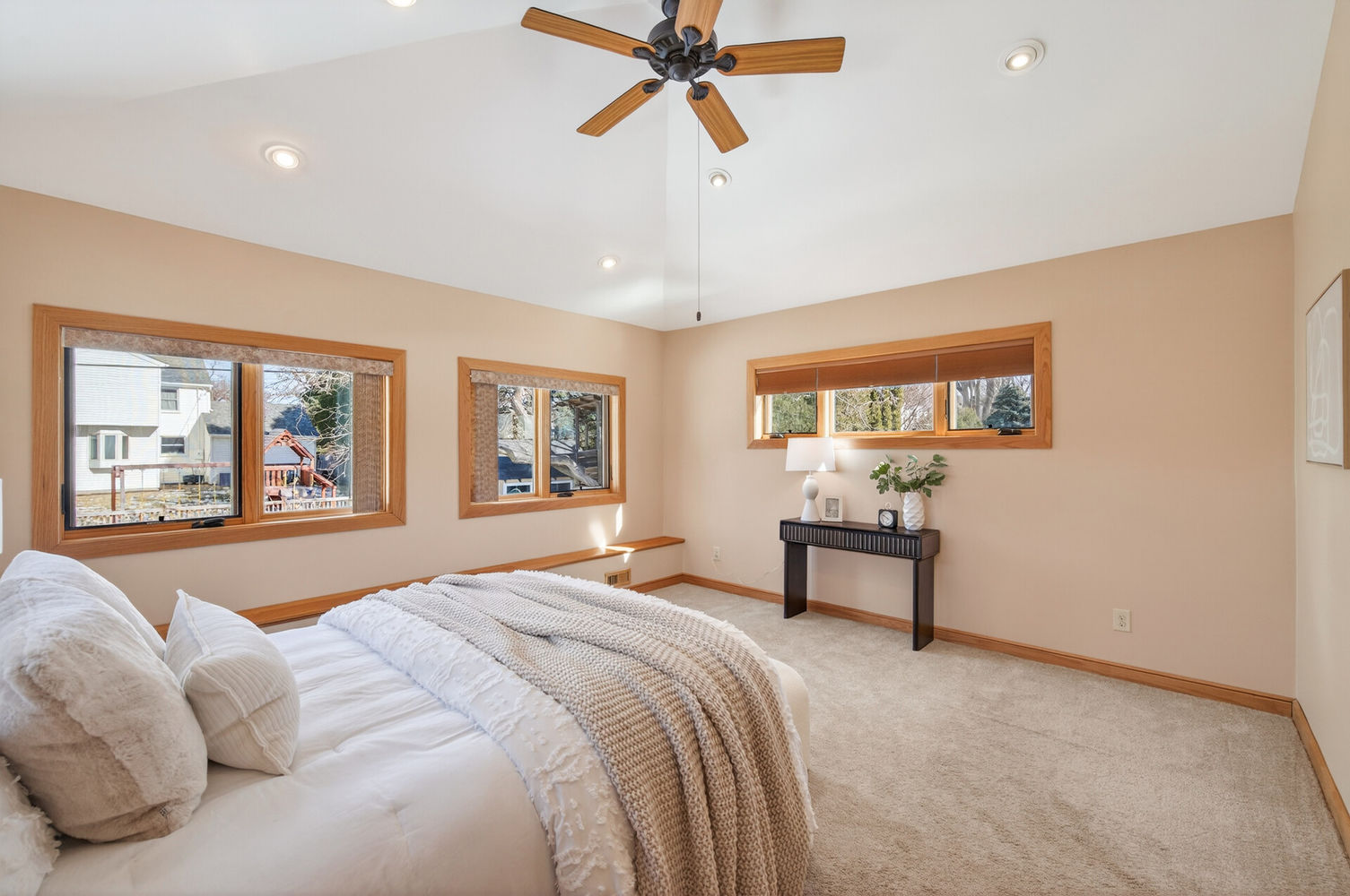 24_1751_Beechwood_Ave24_mls