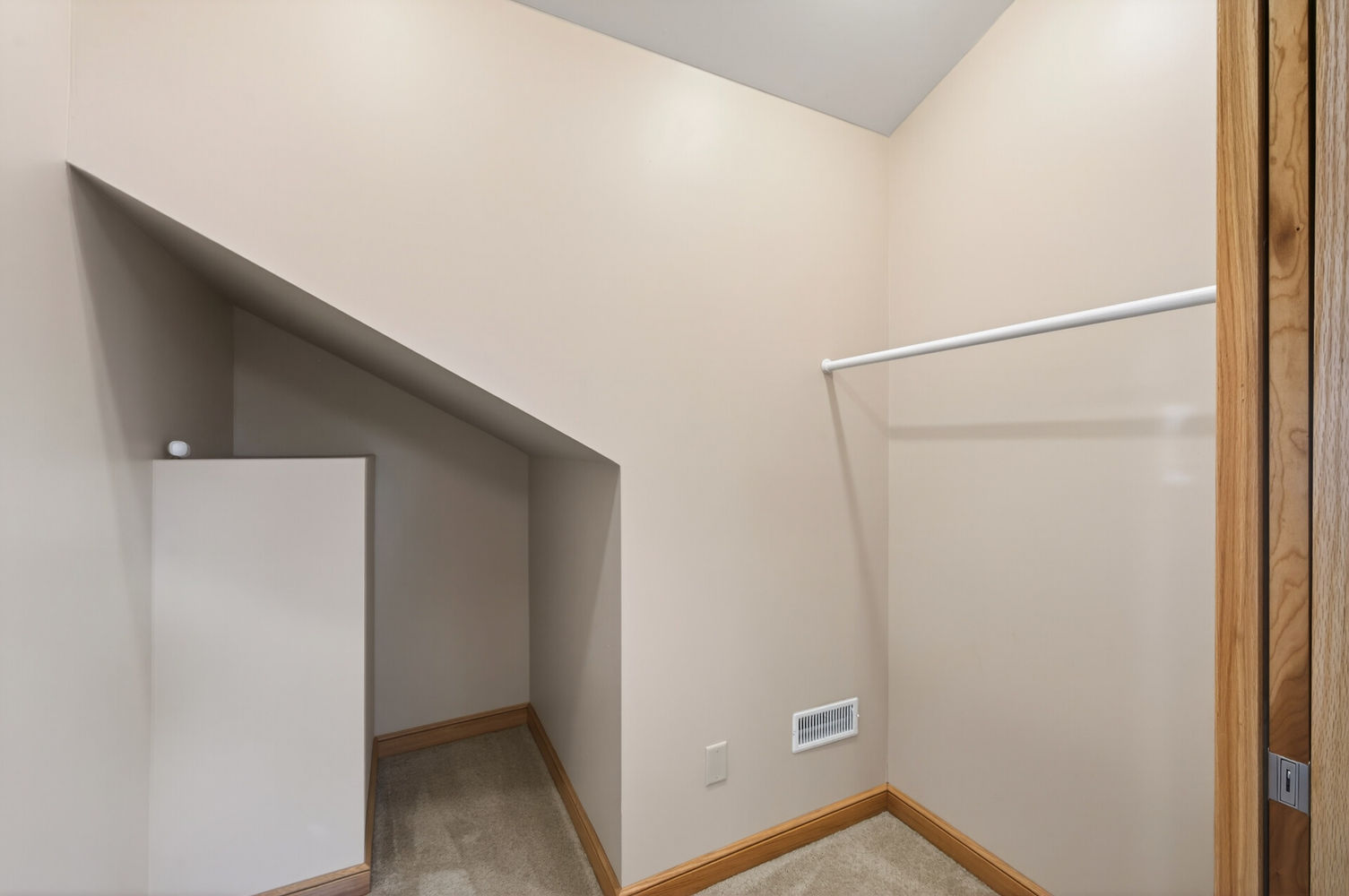 27_1751_Beechwood_Ave27_mls