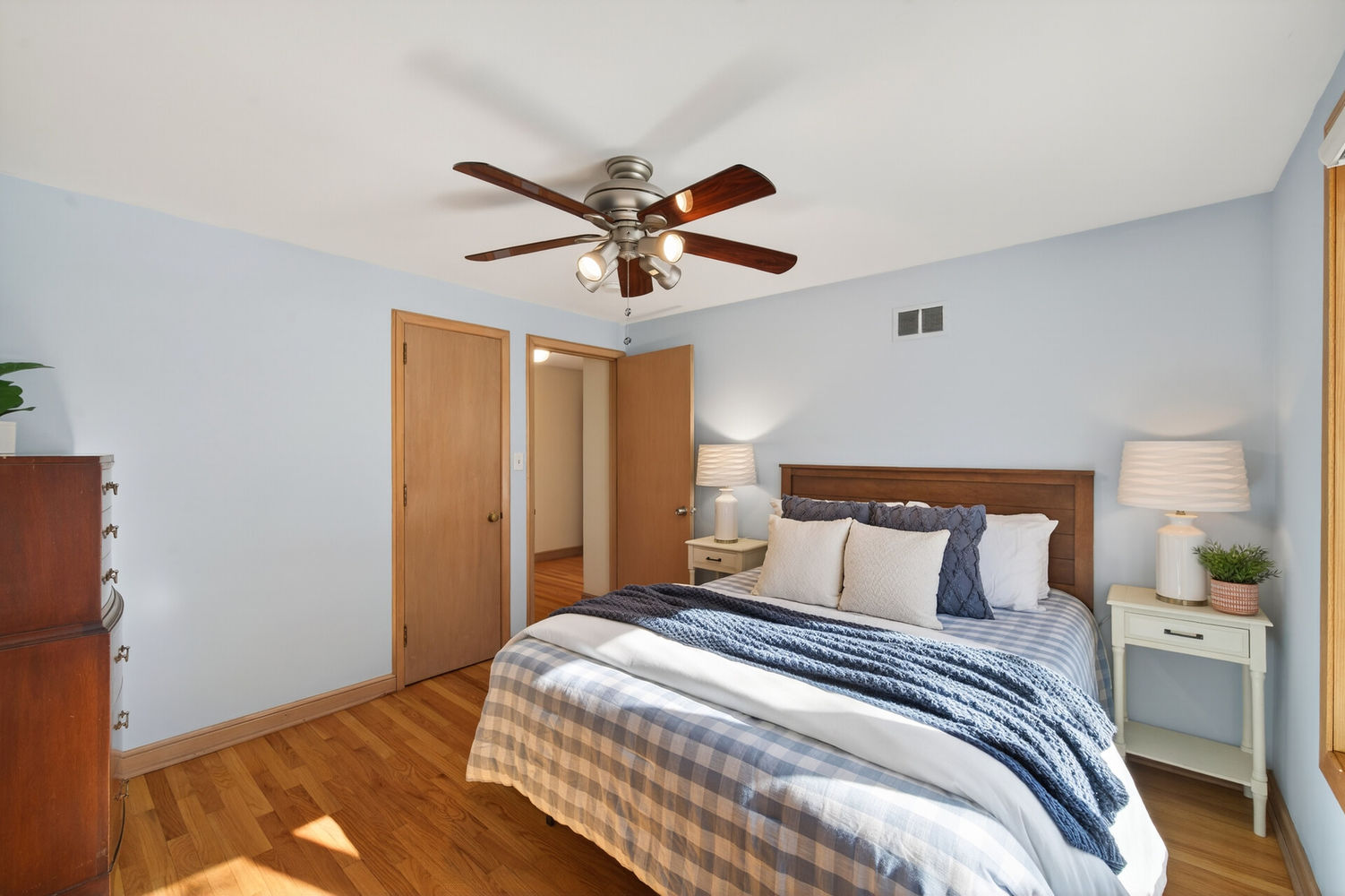 38_1751_Beechwood_Ave38_mls