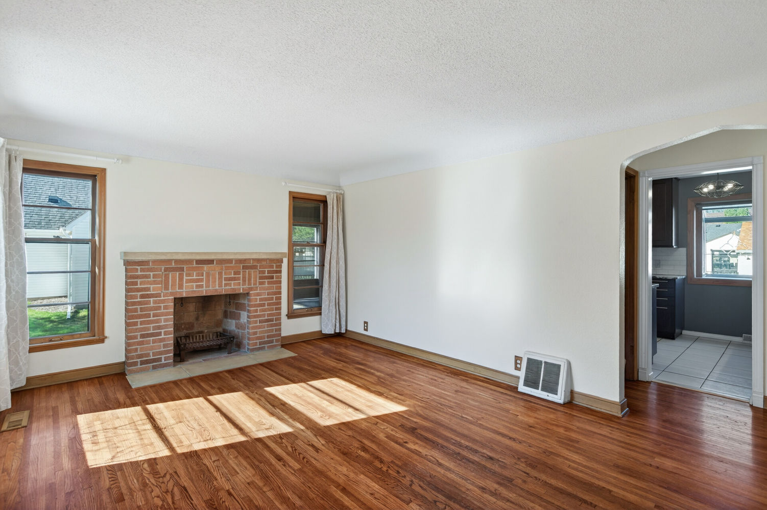 09_3014_Stinson_Blvd9_mls