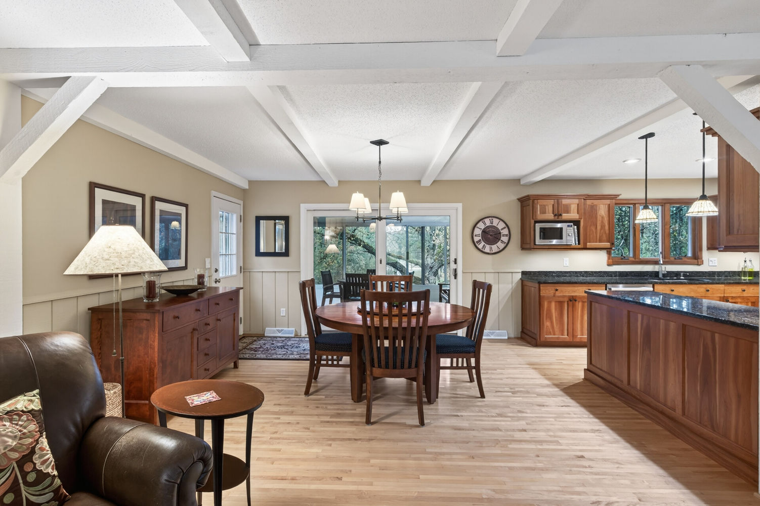 11_13787_116th_St_N11_mls