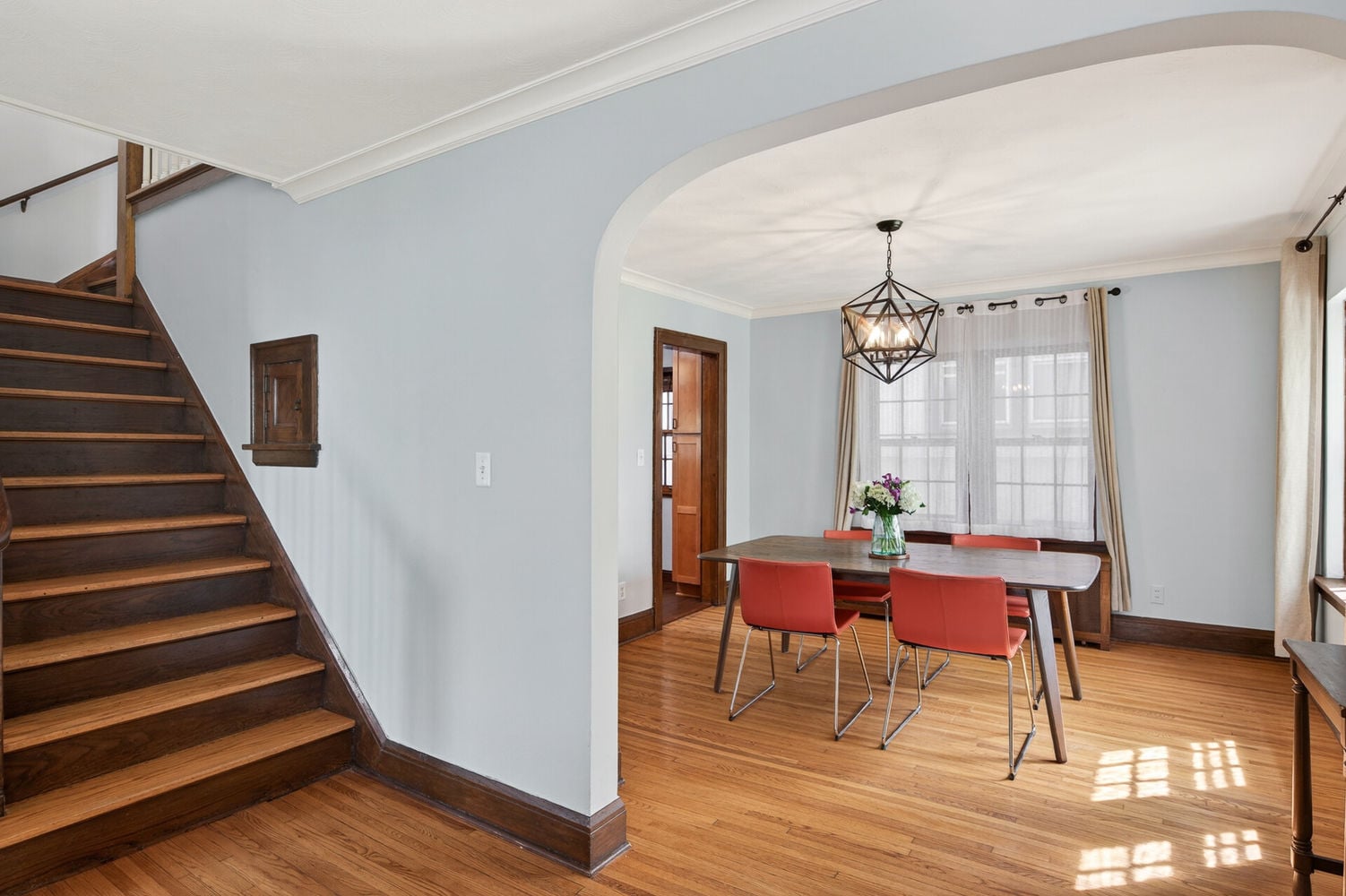 12_2103_Saint_Clair_Ave12_mls