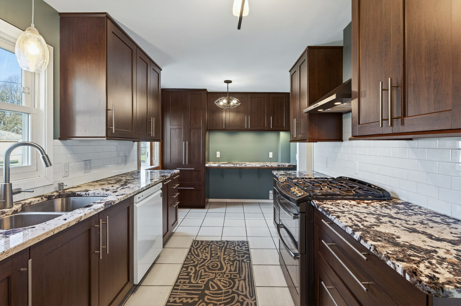 15_3014_Stinson_Blvd15_mls