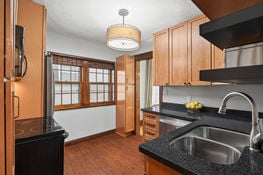 18_2103_Saint_Clair_Ave18_mls