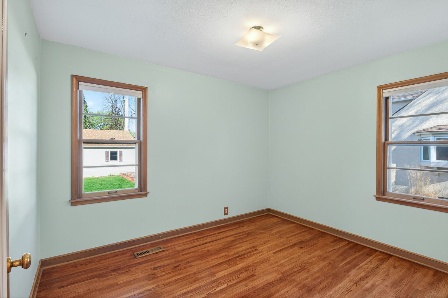 20_3014_Stinson_Blvd20_mls